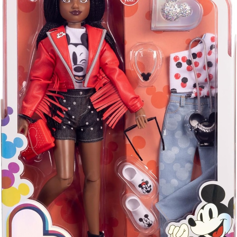 Disney ILY 4EVER Fashion Doll - Mickey Mouse - Picture 6 of 6
